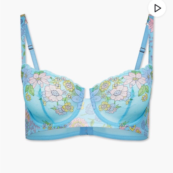 SavageXFenty-Mod Poppy Unlined Lace Balconette Bra & Lace Brazilian Panty (set) - Picture 3 of 10